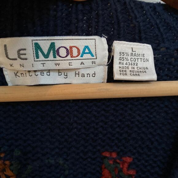 Le Moda Knitwear Womens Sweater Cardigan Knitted by Hand Floral Navy Size Large - Picture 2 of 6